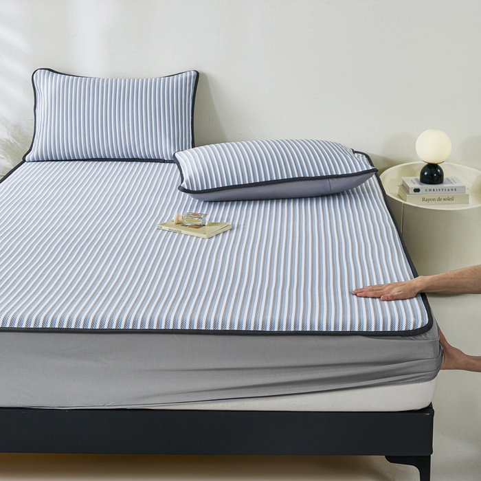 91家纺网 家纺一手货源 找家纺 （总）源舍家纺 2026新款乙纶PE国标凉席律动无印风条纹可机洗凉感值0.31床单款床笠款