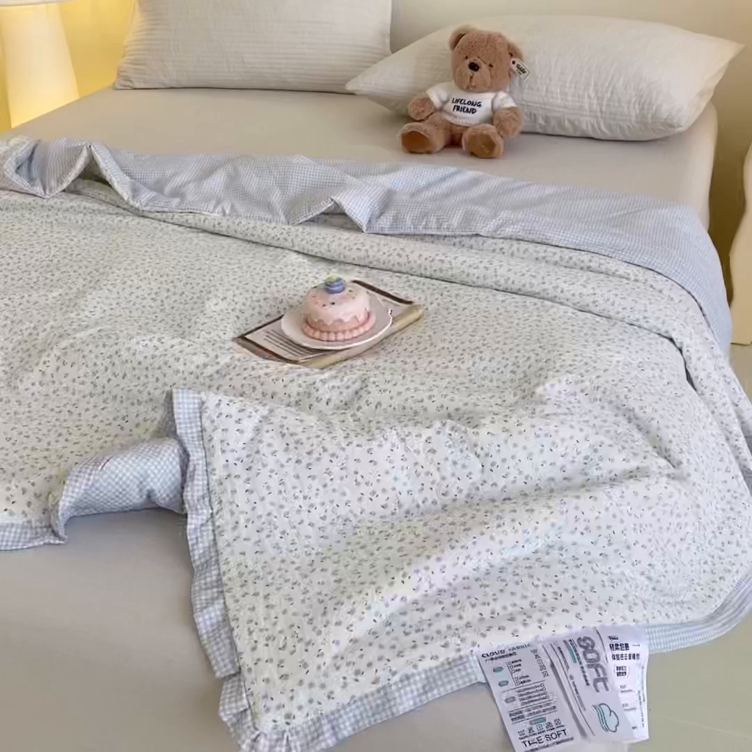 91家纺网 家纺一手货源 找家纺 宇淳国际 2026新款水洗棉荷叶边夏凉被 蓝星絮语