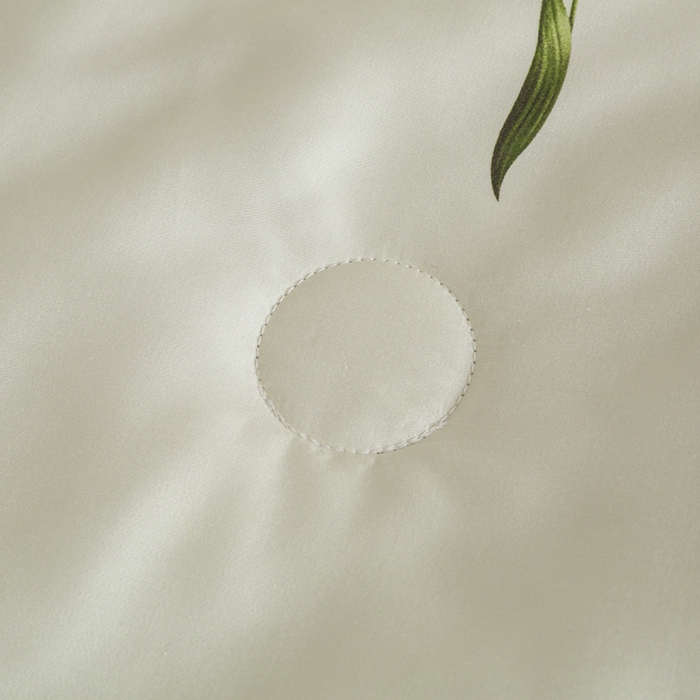 91家纺网 家纺一手货源 找家纺 爱彼家纺 2026新款冰丝印花夏被四件套滚边设计款冰丝空调被印花单夏被-系列一 奶杏郁金香