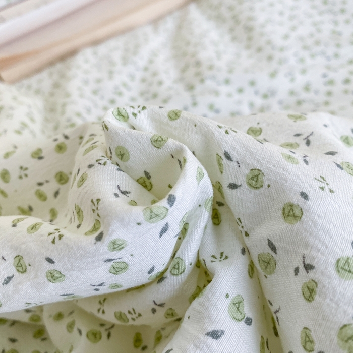 91家纺网 家纺一手货源 找家纺 宇淳国际 2026新款水洗棉荷叶边夏凉被 浅绿云烟