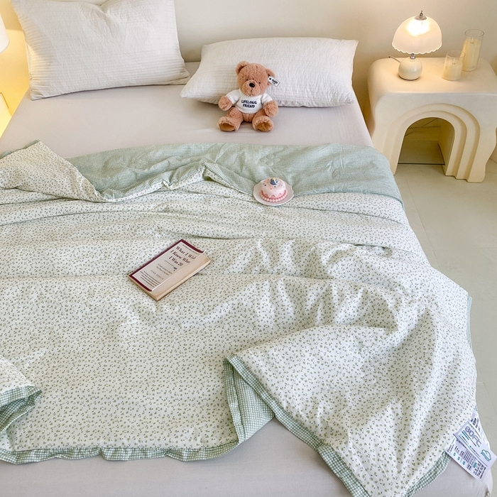 91家纺网 家纺一手货源 找家纺 宇淳国际 2026新款水洗棉荷叶边夏凉被 浅绿云烟