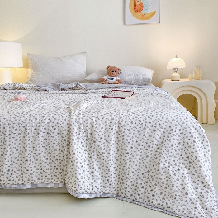 91家纺网 家纺一手货源 找家纺 宇淳国际 2026新款水洗棉荷叶边夏凉被 田园碎梦