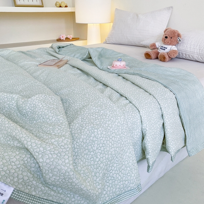 91家纺网 家纺一手货源 找家纺 宇淳国际 2026新款水洗棉荷叶边夏凉被 叶影青踪