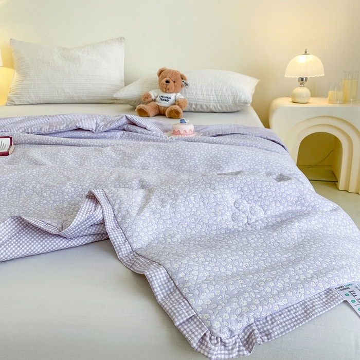 91家纺网 家纺一手货源 找家纺 宇淳国际 2026新款水洗棉荷叶边夏凉被 紫赯碎梦