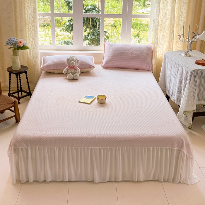 91家纺网 家纺一手货源 找家纺 （总）悦织湾家纺 2026新款提花凉豆豆凉席三件套夏季3D豆豆席冰爽席子床裙款蝴蝶结小熊系列