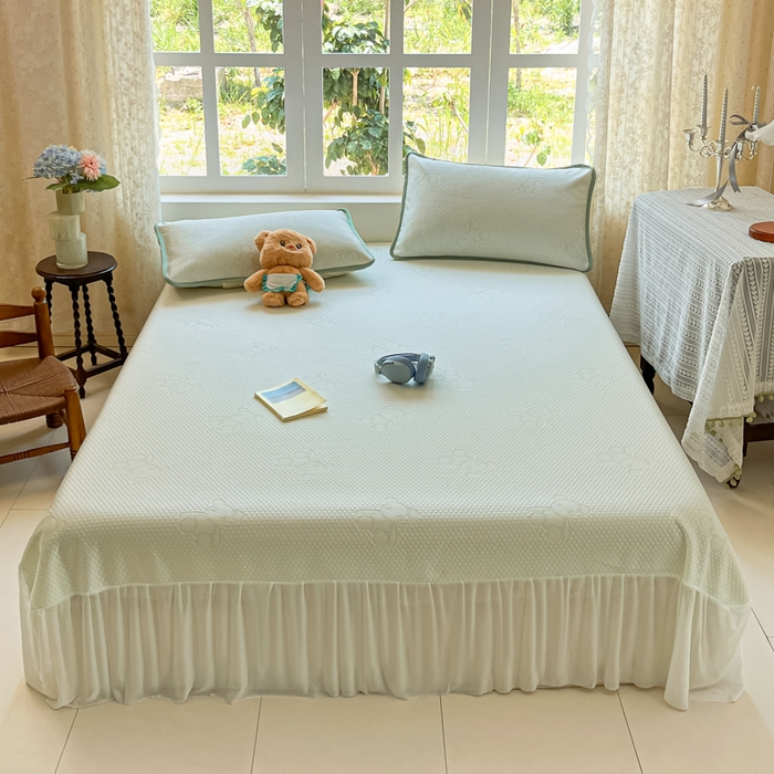 91家纺网 家纺一手货源 找家纺 （总）悦织湾家纺 2026新款提花凉豆豆凉席三件套夏季3D豆豆席冰爽席子床裙款蝴蝶结小熊系列