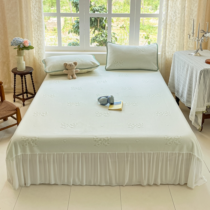 91家纺网 家纺一手货源 找家纺 （总）悦织湾家纺 2026新款提花凉豆豆凉席三件套夏季3D豆豆席冰爽席子床裙款蝴蝶结小熊系列