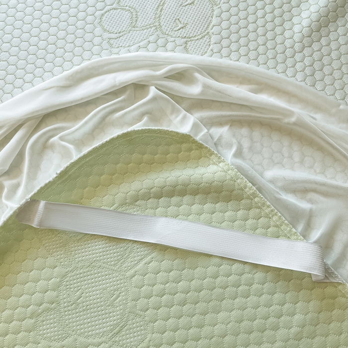 91家纺网 家纺一手货源 找家纺 悦织湾家纺 2026新款提花凉豆豆凉席三件套夏季3D豆豆席冰爽席子床裙款蝴蝶结小熊系列 床裙款-暴力熊绿