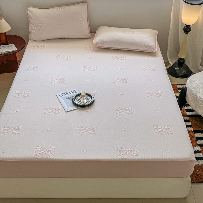 91家纺网 家纺一手货源 找家纺 悦织湾家纺 2026新款提花凉豆豆凉席三件套夏季3D豆豆席冰爽席子床笠款蝴蝶结小熊系列 蝴蝶结粉