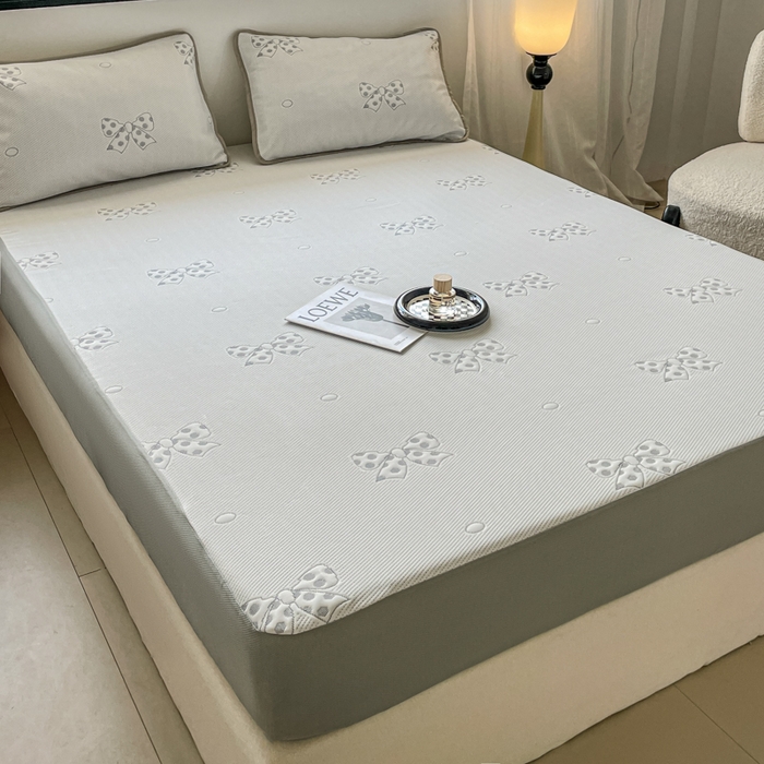 91家纺网 家纺一手货源 找家纺 悦织湾家纺 2026新款提花凉豆豆凉席三件套夏季3D豆豆席冰爽席子床笠款蝴蝶结小熊系列 蝴蝶结灰