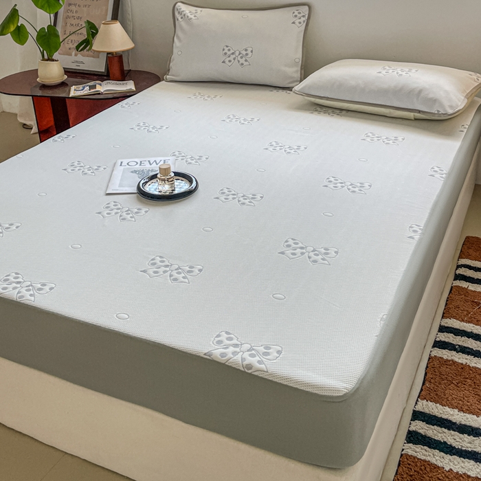 91家纺网 家纺一手货源 找家纺 悦织湾家纺 2026新款提花凉豆豆凉席三件套夏季3D豆豆席冰爽席子床笠款蝴蝶结小熊系列 蝴蝶结灰