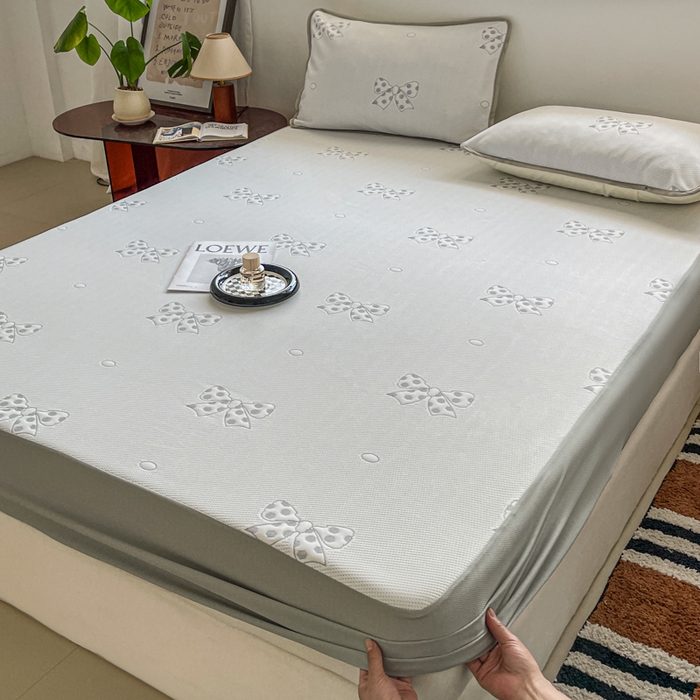 91家纺网 家纺一手货源 找家纺 悦织湾家纺 2026新款提花凉豆豆凉席三件套夏季3D豆豆席冰爽席子床笠款蝴蝶结小熊系列 蝴蝶结灰