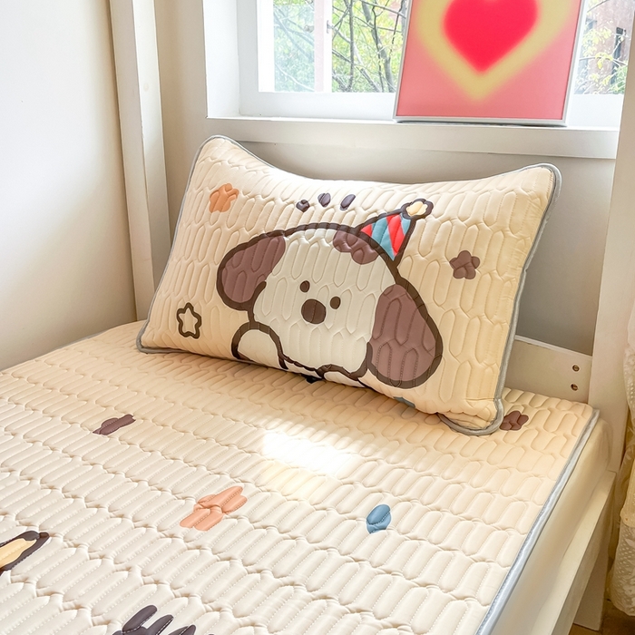 91家纺网 家纺一手货源 找家纺 川悦生活 2026新款大版宿舍凉感丝学生床凉席三件套 Party聚会