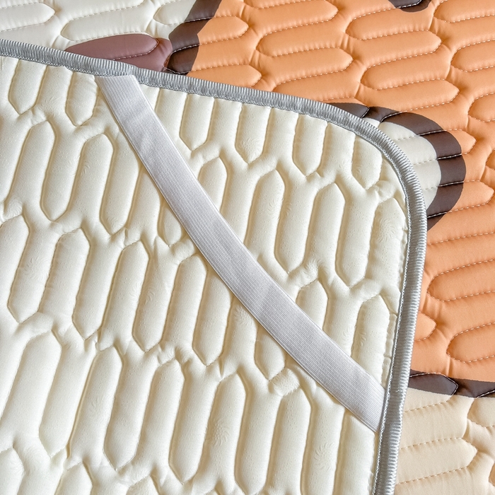 91家纺网 家纺一手货源 找家纺 川悦生活 2026新款大版宿舍凉感丝学生床凉席三件套 Party聚会