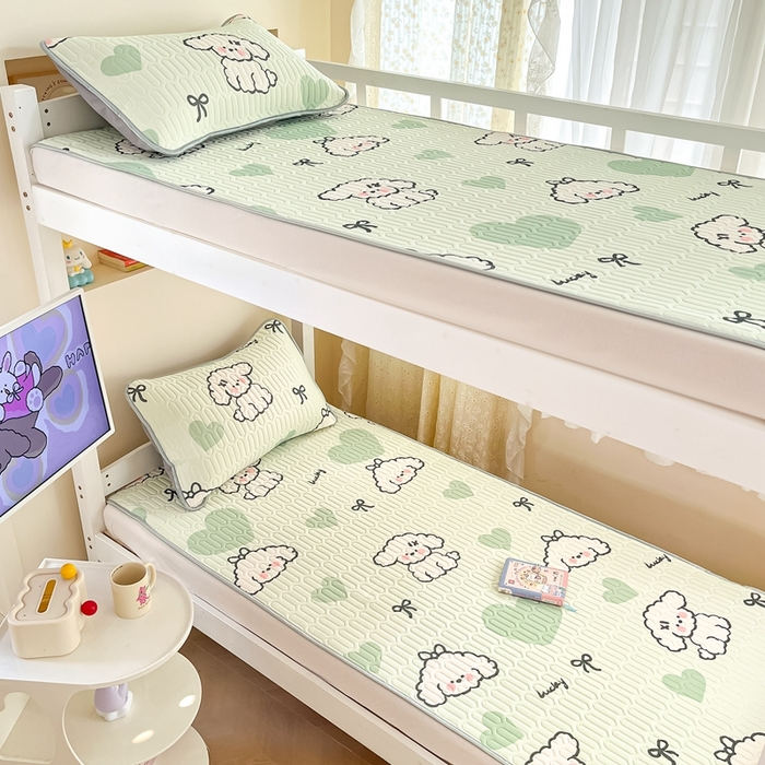 91家纺网 家纺一手货源 找家纺 川悦生活 2026新款大版宿舍凉感丝学生床凉席三件套 啵唧小狗