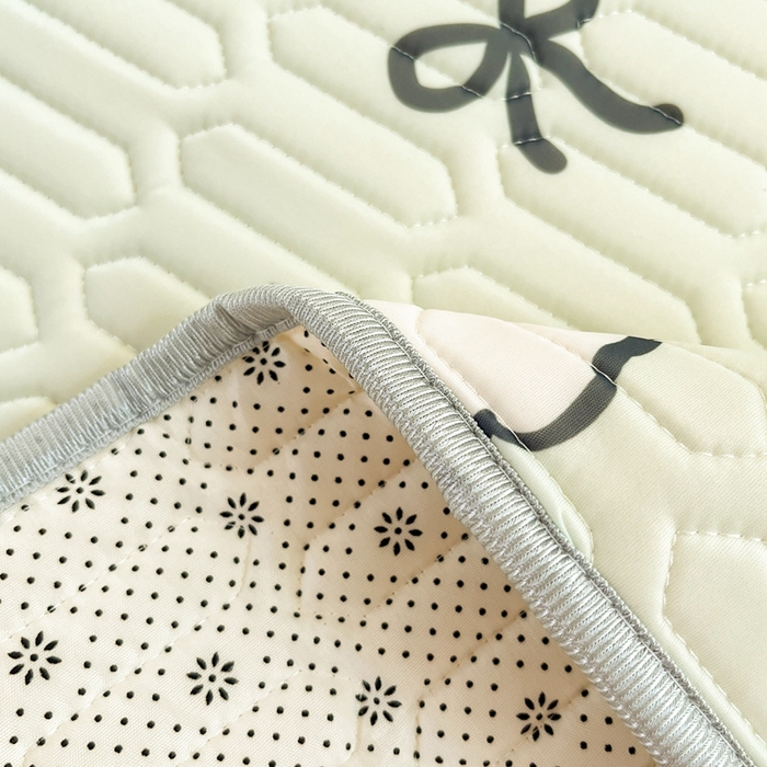 91家纺网 家纺一手货源 找家纺 川悦生活 2026新款大版宿舍凉感丝学生床凉席三件套 啵唧小狗