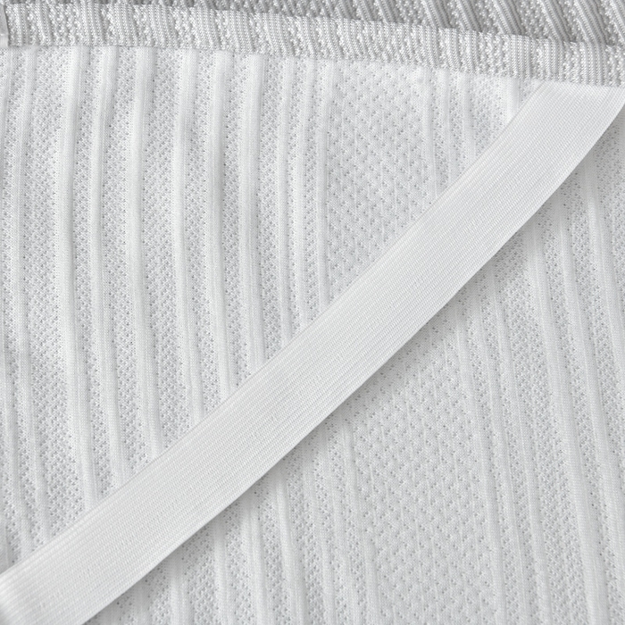 91家纺网 家纺一手货源 找家纺 诺梵家纺 2026新款冰豆豆PE高分子凉感印花床裙款凉席三件套 简时光灰