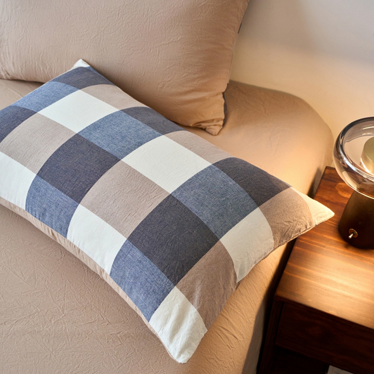 91家纺网 家纺一手货源 找家纺 春皖家纺 2026春夏新款全棉水洗棉单枕套枕套单件单品枕套 素雅-蓝大格