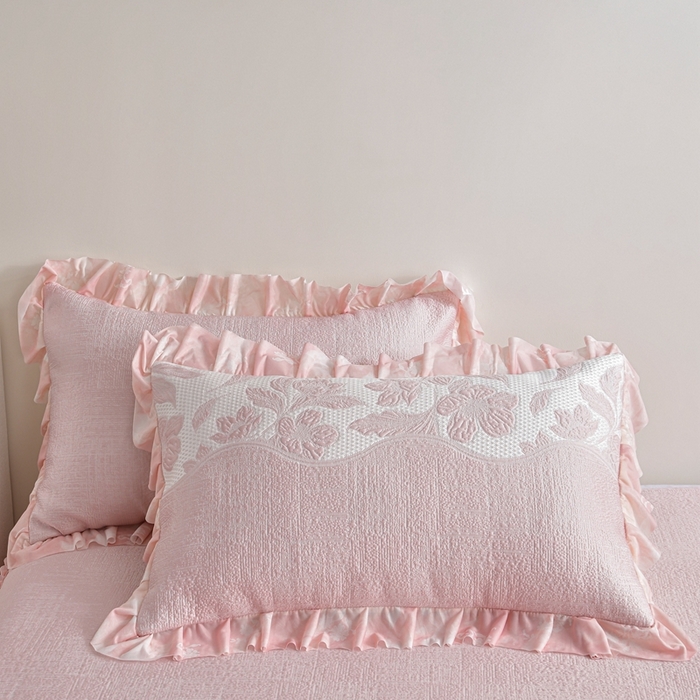 91家纺网 家纺一手货源 找家纺 诺梵家纺 2026新款冰豆豆PE高分子凉感印花床裙款凉席三件套 小蛮腰粉