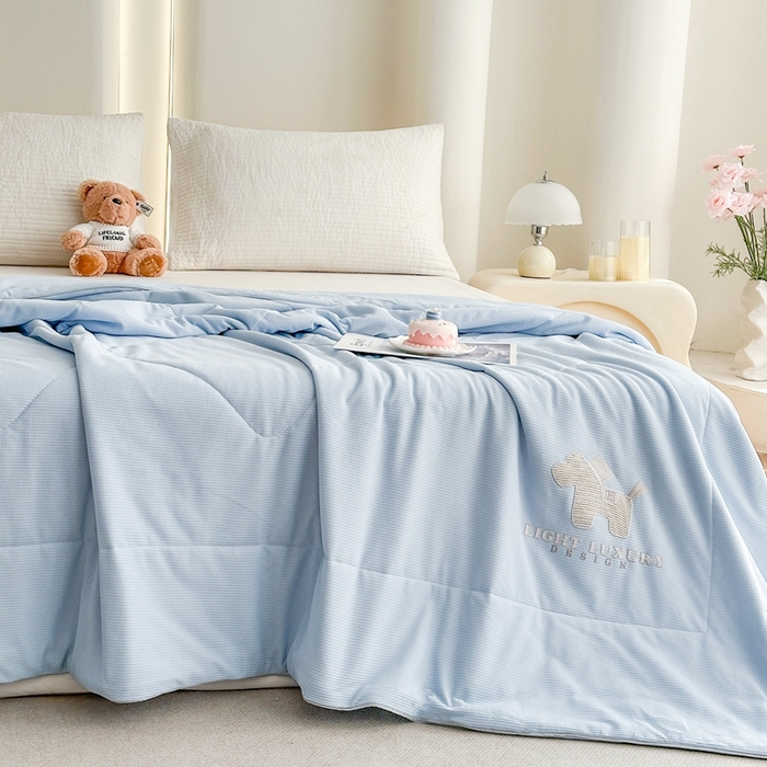 91家纺网 家纺一手货源 找家纺 宇淳国际 2026新款华夫格夏凉被 浅蓝灰