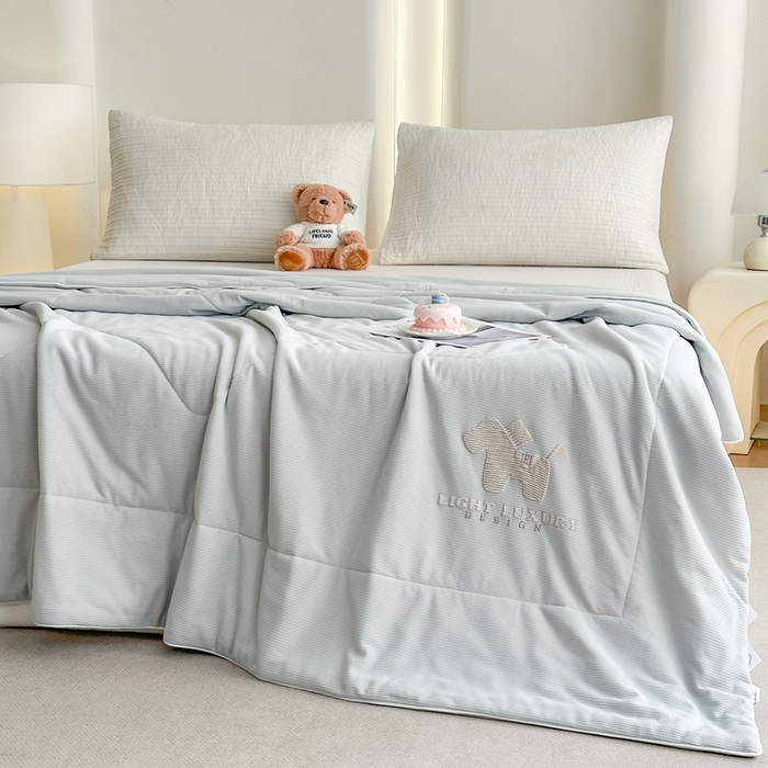 91家纺网 家纺一手货源 找家纺 宇淳国际 2026新款华夫格夏凉被 浅灰