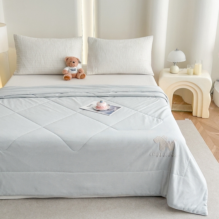 91家纺网 家纺一手货源 找家纺 宇淳国际 2026新款华夫格夏凉被 浅灰