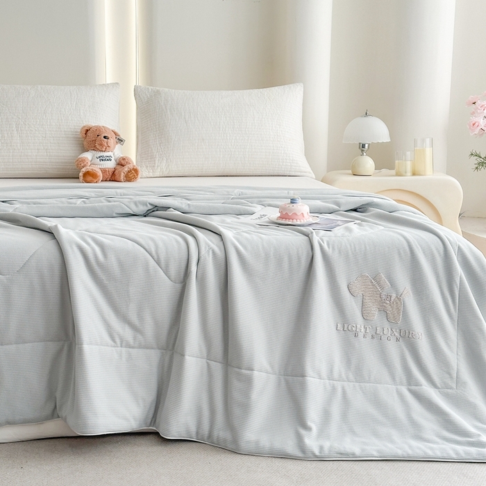 91家纺网 家纺一手货源 找家纺 宇淳国际 2026新款华夫格夏凉被 浅灰