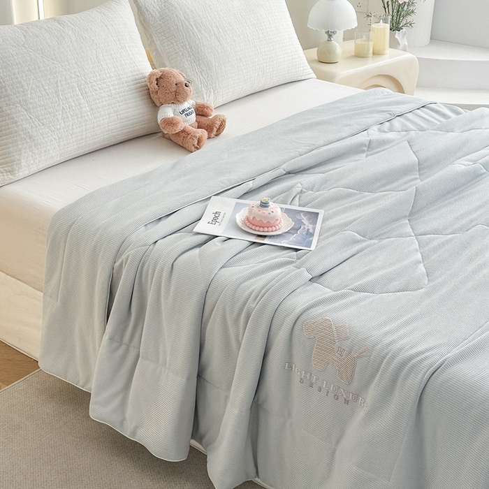 91家纺网 家纺一手货源 找家纺 宇淳国际 2026新款华夫格夏凉被 浅灰