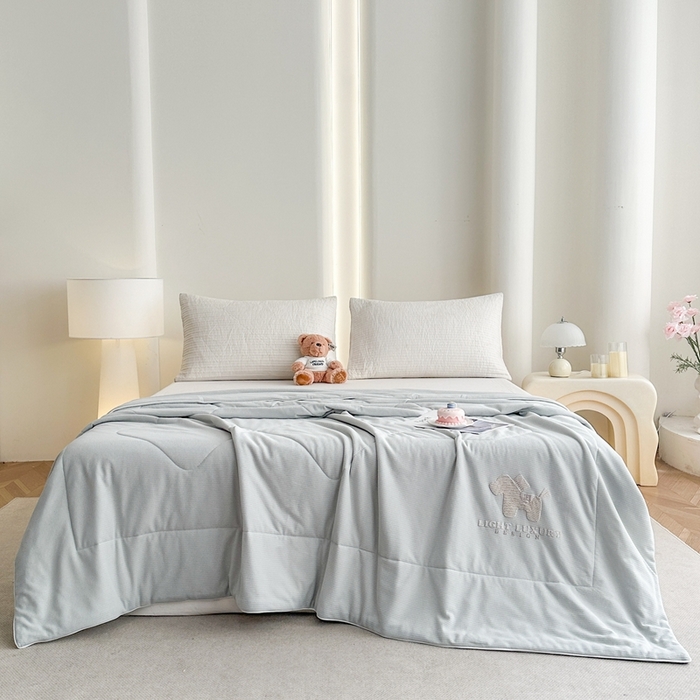 91家纺网 家纺一手货源 找家纺 宇淳国际 2026新款华夫格夏凉被 浅灰