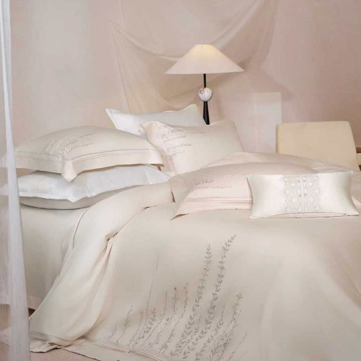 91家纺网 家纺一手货源 找家纺 玖玖爱家纺 2026新款100支长绒棉东方禅意柔奢风极简治愈四件套-漫枝 漫枝-云白