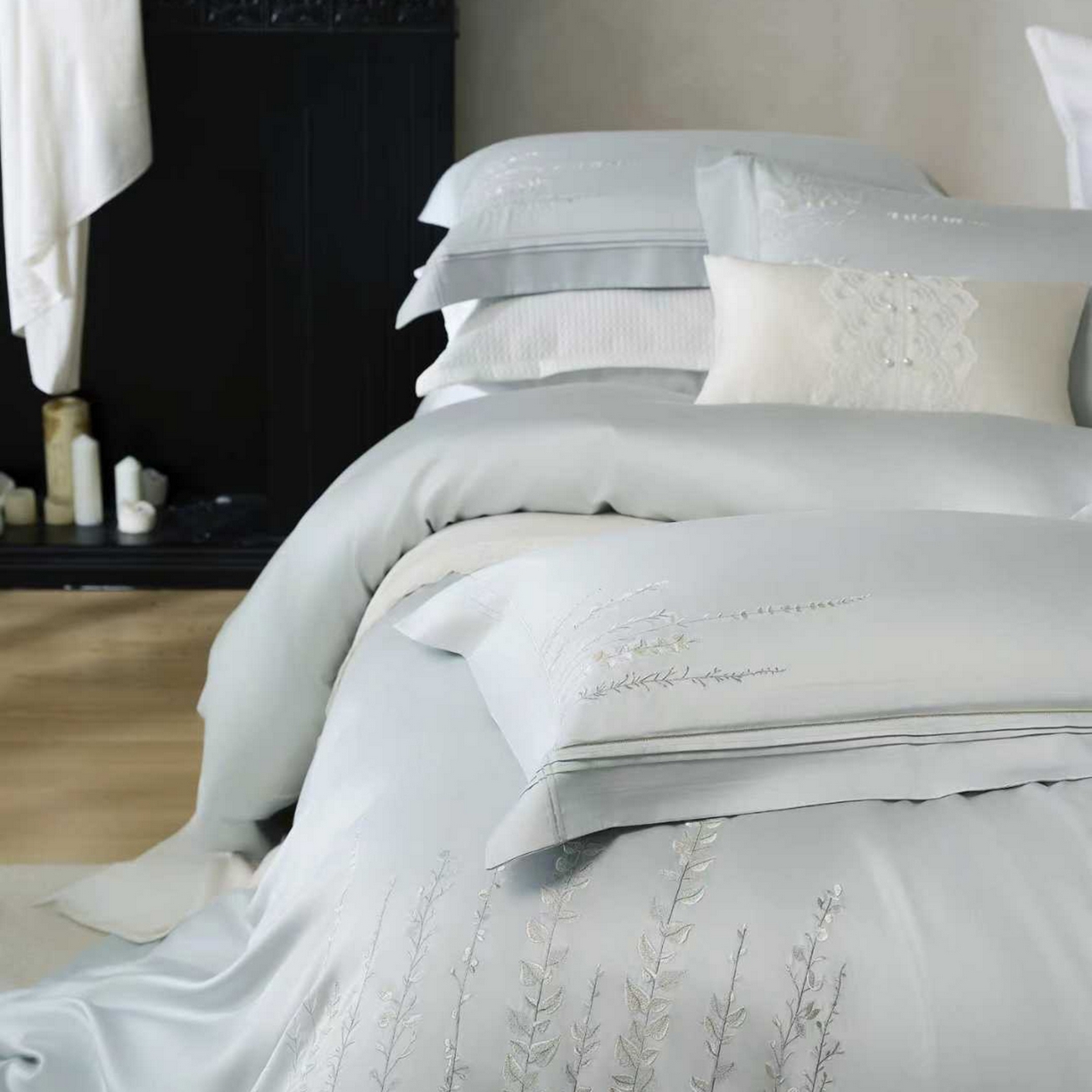91家纺网 家纺一手货源 找家纺 玖玖爱家纺 2026新款100支长绒棉东方禅意柔奢风极简治愈四件套-漫枝 漫枝-冰川兰