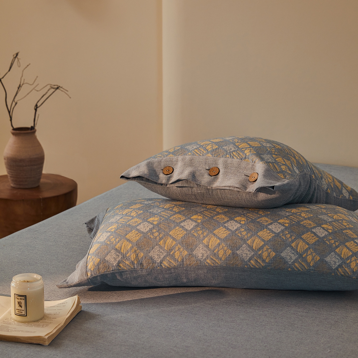 91家纺网 家纺一手货源 找家纺 （总）仰望棉麻双层纱供应链 2026新款全棉色织提花双层纱纽扣款四件套-木林漫