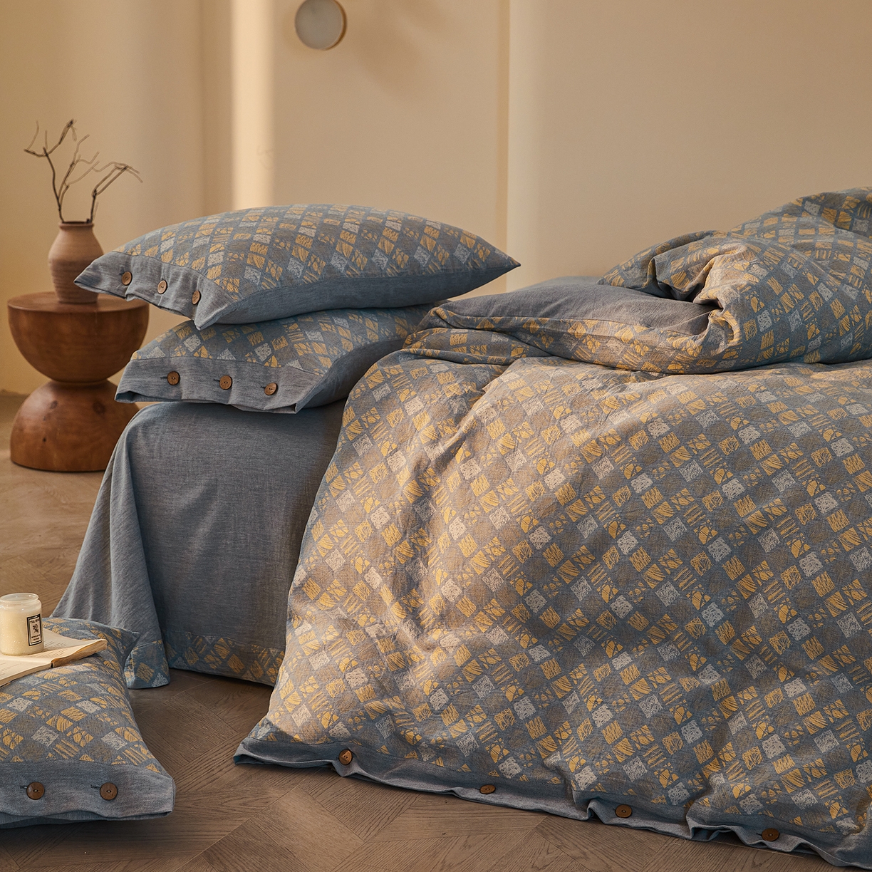 91家纺网 家纺一手货源 找家纺 （总）仰望棉麻双层纱供应链 2026新款全棉色织提花双层纱纽扣款四件套-木林漫