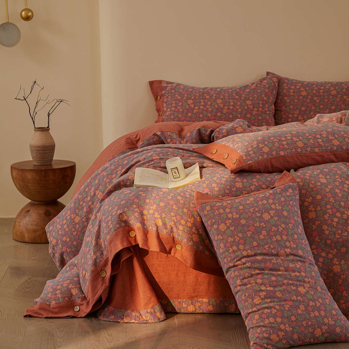 91家纺网 家纺一手货源 找家纺 （总）仰望棉麻双层纱供应链 2026新款全棉色织提花双层纱纽扣款四件套-幸运草