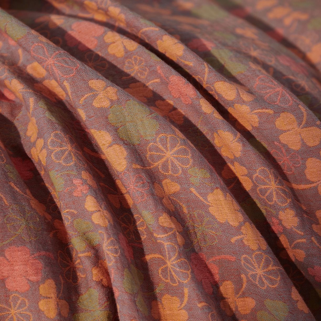 91家纺网 家纺一手货源 找家纺 （总）仰望棉麻双层纱供应链 2026新款全棉色织提花双层纱纽扣款四件套-幸运草