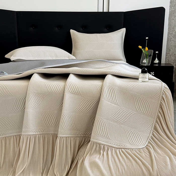 91家纺网 家纺一手货源 找家纺 （总）红夫人 2026新款PE高分子复合凉感席韩版床裙款凉席三件套-冰川