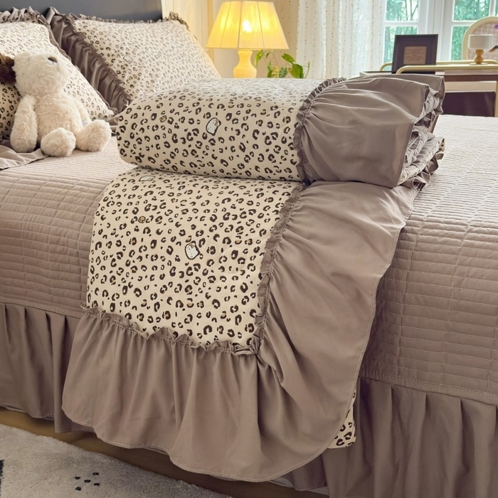 91家纺网 家纺一手货源 找家纺 （总）铠畅 2026新款法式宽边水洗棉泡芙纱床盖款夏被四件套