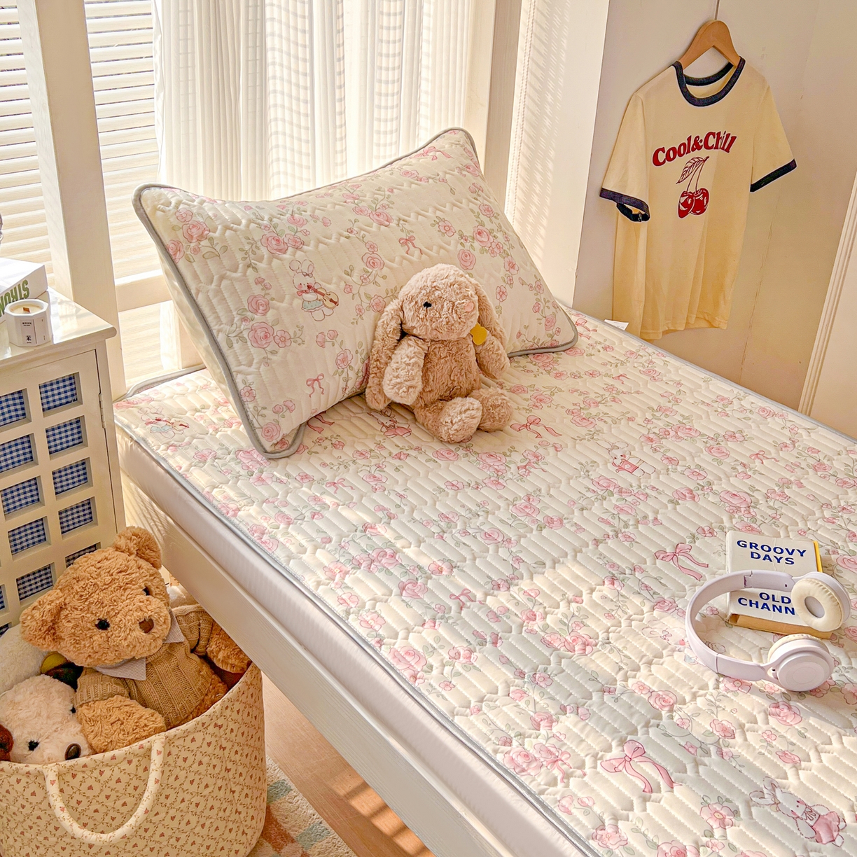 川悦生活 2026新款大版宿舍凉感丝学生床凉席三件套 粉雾玫瑰