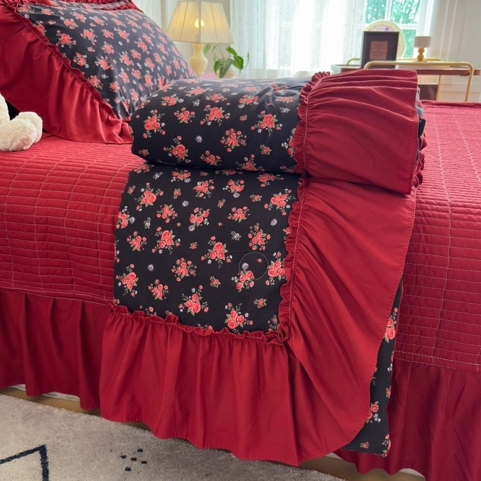 91家纺网 家纺一手货源 找家纺 铠畅 2026新款法式宽边水洗棉泡芙纱床盖款夏被四件套 玫瑰园