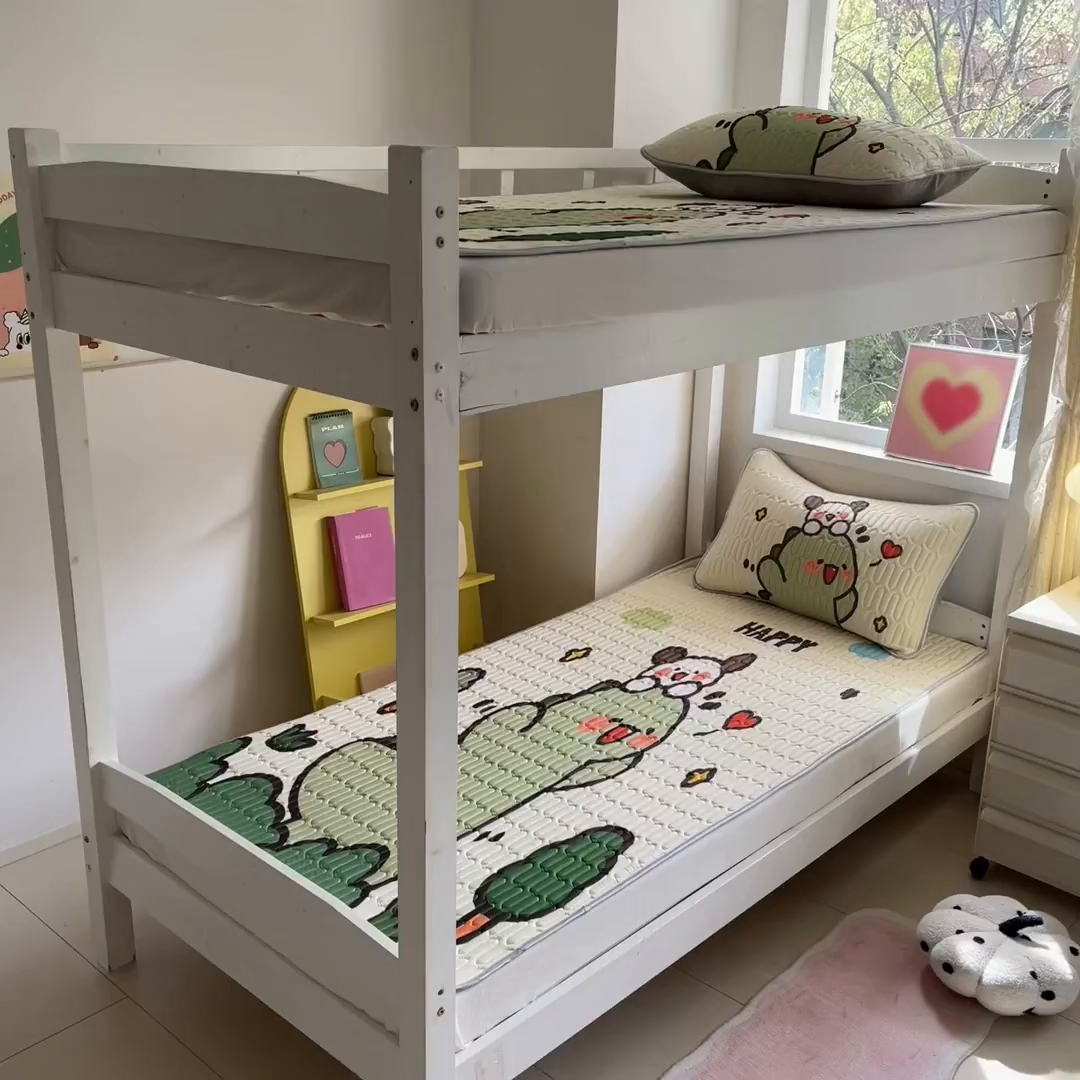 91家纺网 家纺一手货源 找家纺 川悦生活 2026新款大版宿舍凉感丝学生床凉席三件套 哈哈恐龙