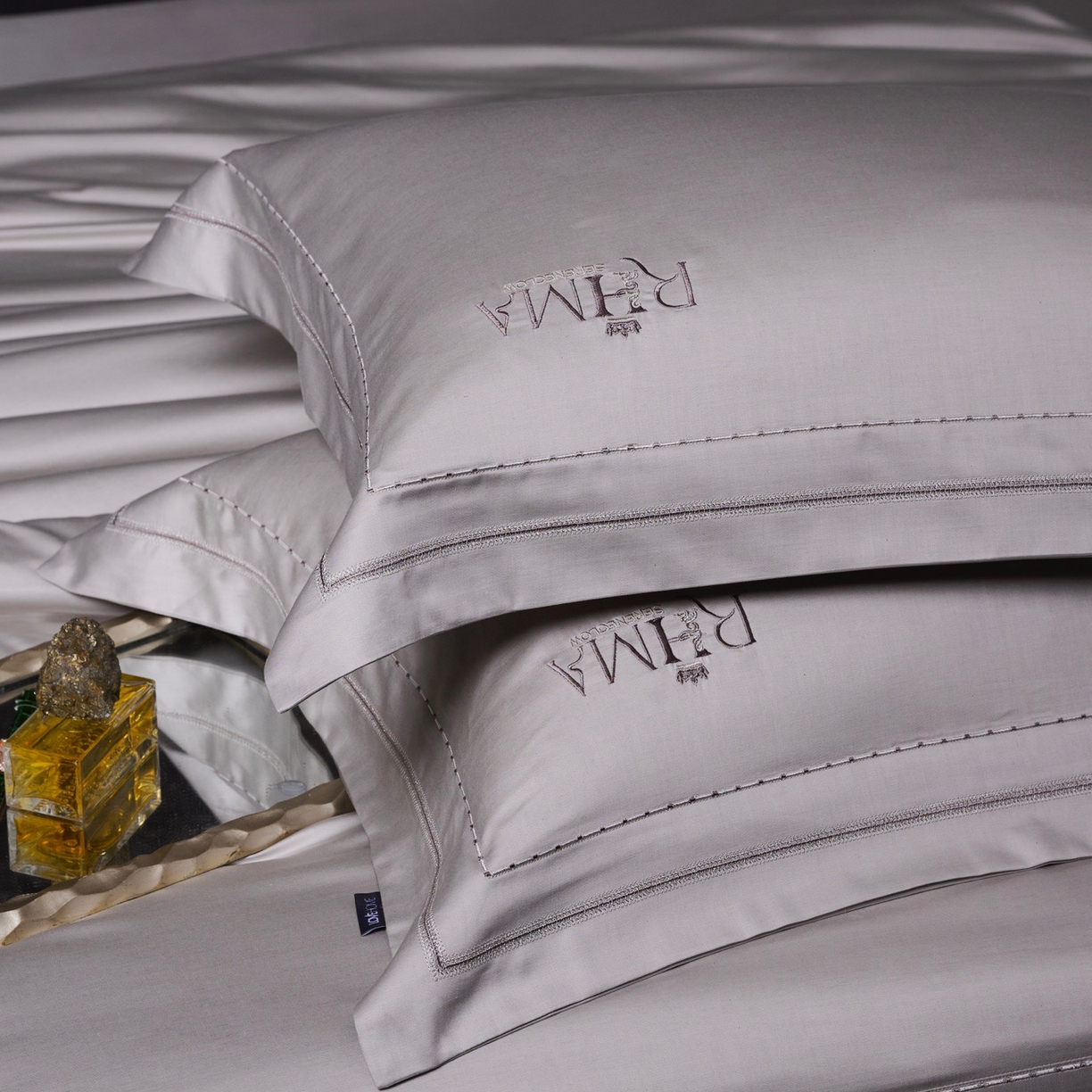 91家纺网 家纺一手货源 找家纺 玖玖爱家纺 2026新款天丝棉麻极简主义四件套 天空灰