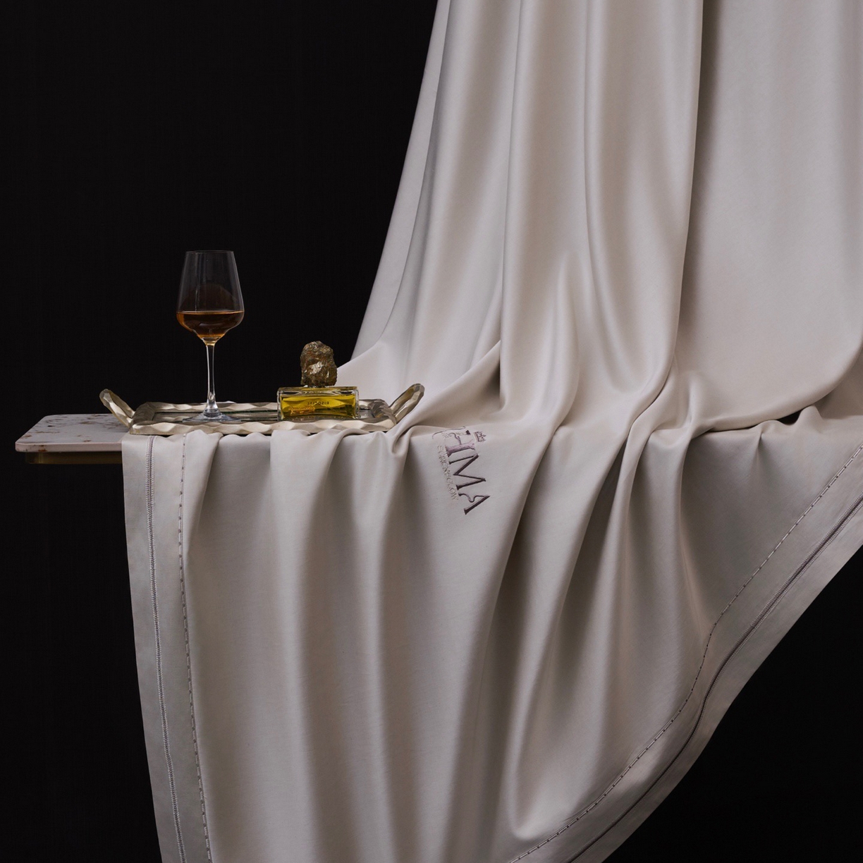 91家纺网 家纺一手货源 找家纺 玖玖爱家纺 2026新款天丝棉麻极简主义四件套 天空灰