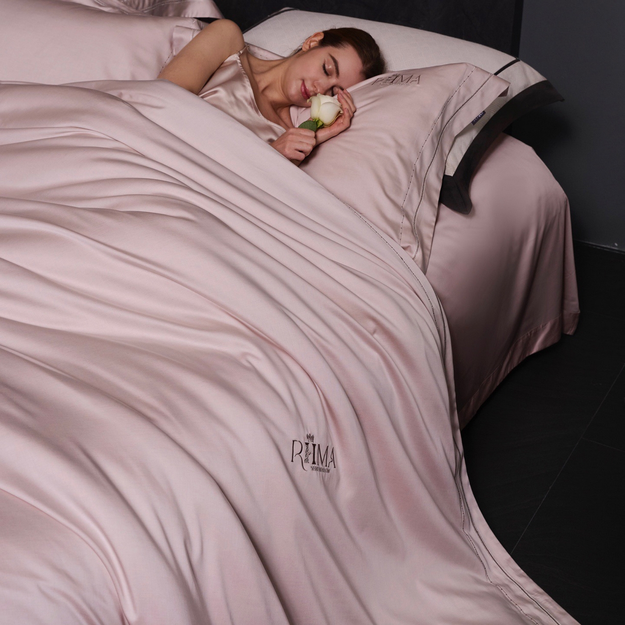 91家纺网 家纺一手货源 找家纺 玖玖爱家纺 2026新款天丝棉麻极简主义四件套 雾粉