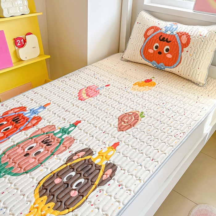 川悦生活 2026新款大版宿舍凉感丝学生床凉席三件套 快乐熊仔