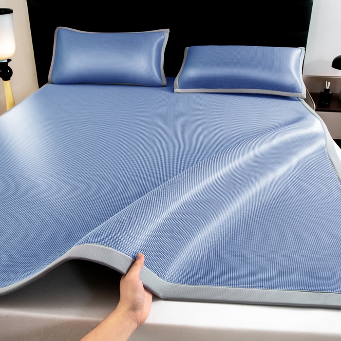 91家纺网 家纺一手货源 找家纺 （总）家喜爱 2026新款碳光冰丝席子三件套加厚复合三明治款冰丝软席平铺席