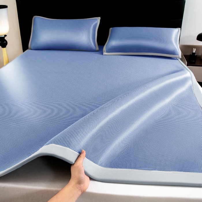 91家纺网 家纺一手货源 找家纺 （总）家喜爱 2026新款碳光冰丝席子三件套加厚复合三明治款冰丝软席平铺席