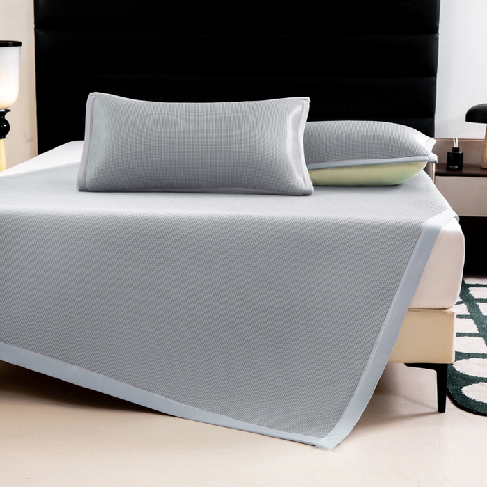 91家纺网 家纺一手货源 找家纺 家喜爱 2026新款碳光冰丝席子三件套加厚复合三明治款冰丝软席平铺席 千鸟格-灰【复合三明治款】