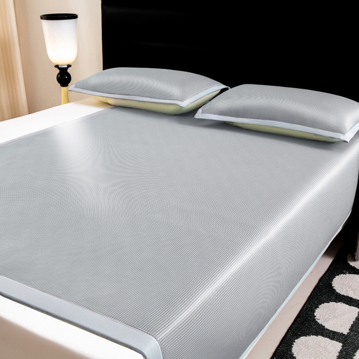 91家纺网 家纺一手货源 找家纺 家喜爱 2026新款碳光冰丝席子三件套加厚复合三明治款冰丝软席平铺席 千鸟格-灰【复合三明治款】