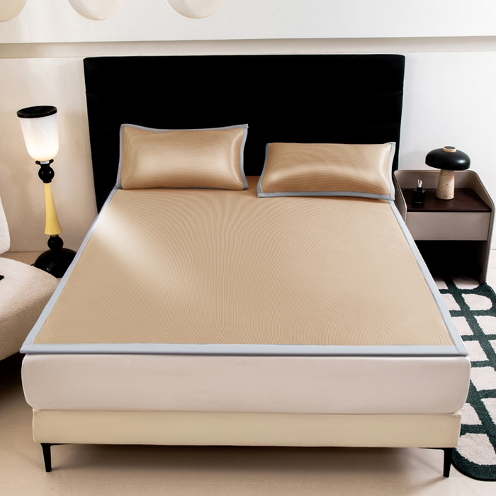 91家纺网 家纺一手货源 找家纺 家喜爱 2026新款碳光冰丝席子三件套加厚复合三明治款冰丝软席平铺席 千鸟格-咖【复合三明治款】