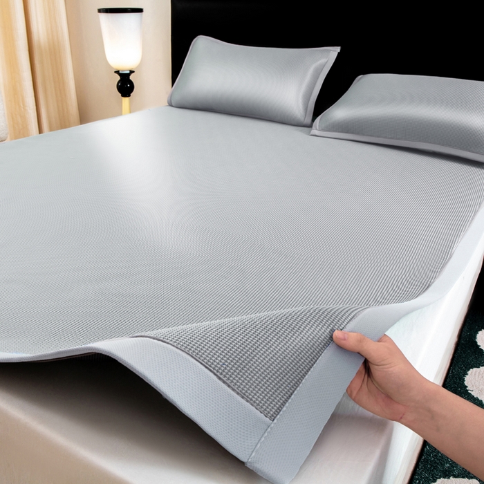 91家纺网 家纺一手货源 找家纺 家喜爱 2026新款碳光冰丝席子三件套加厚复合三明治款冰丝软席平铺席 千鸟格-灰【复合三明治款】